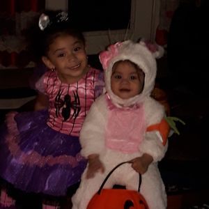 Meet your Posher, Jeaneth